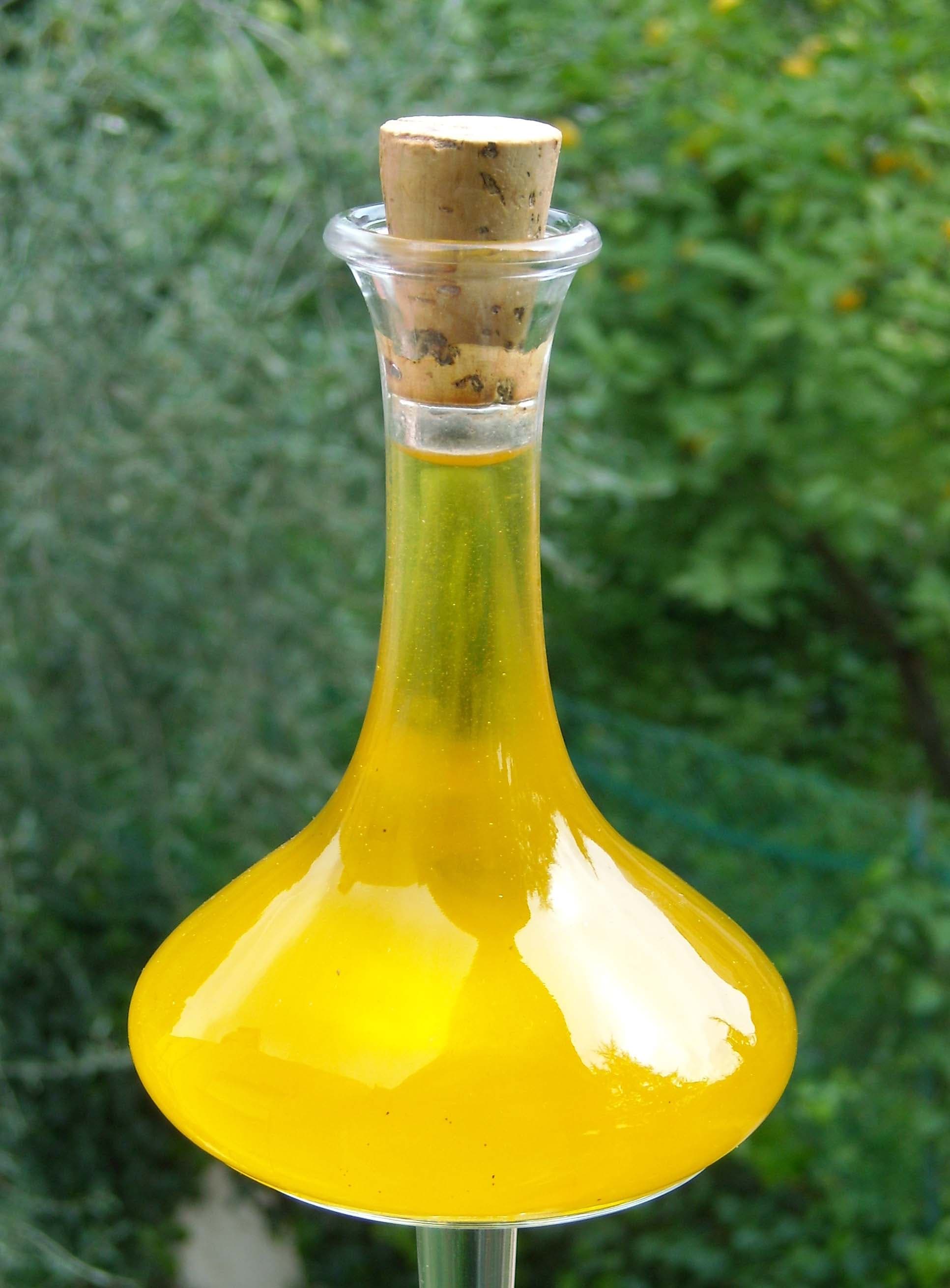 Vegetable oil, cooking spray